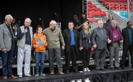 8 Representatives Together